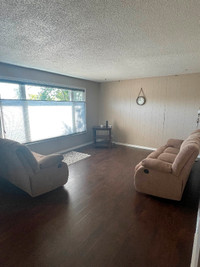 3 bedroom fully furnished home for rent in Kindersley
