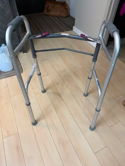 Selling a reliable, standard EasyLife adult folding walker on behalf of my mom. This is the classic...