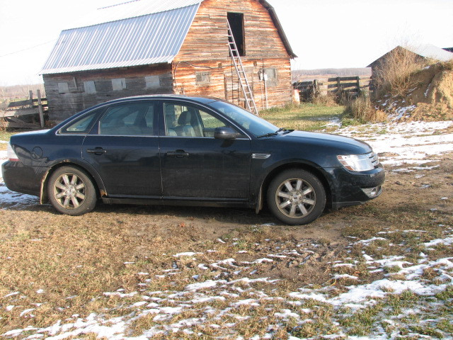 2008 FORD TAURUS For SALE in Cars & Trucks in Edmonton - Image 3