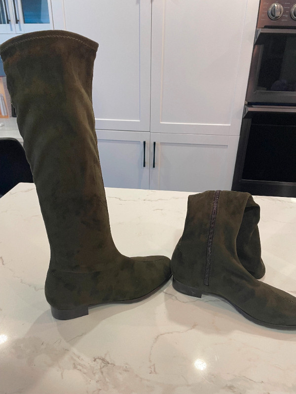 Ron White Olive Stretch Eco Suede Boot Size Euro 38/US 7.5/8 NEW in Women's - Shoes in Markham / York Region - Image 2