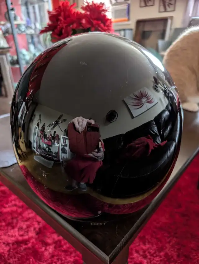 HJC Black Fullface Helmet in Motorcycle Parts & Accessories in Mississauga / Peel Region - Image 6