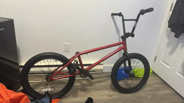 Frame Random frame With a few parts in Frames & Parts in London - Image 3