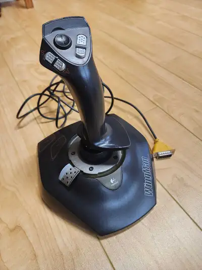 Logitech Wingman Extreme Digital 3D Joy/Flightstick, View more