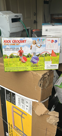 Kick croquet 11 pc game set - new in box