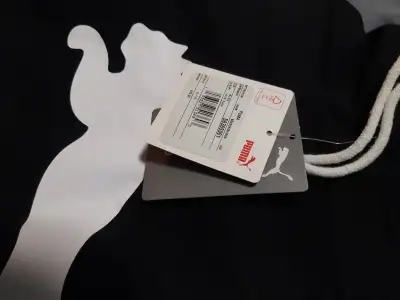 Reduced NEW HOODIE PUMA SPORTS DRESS Fits baggie Medium or Large, View more