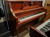 Piano neuf hybride Savaria chez Piano Bessette
