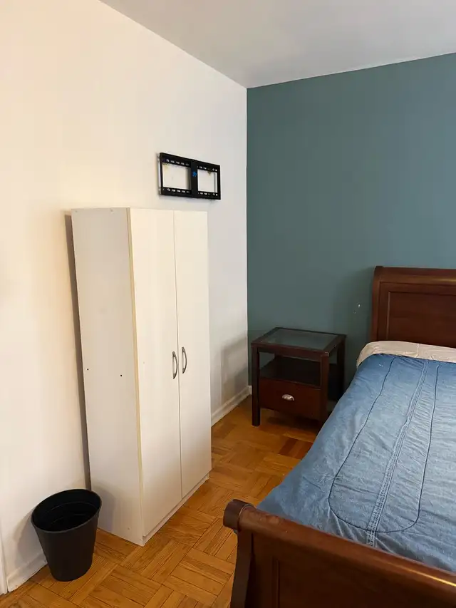 Habitación para Rentar / Room for Rent in Room Rentals & Roommates in City of Toronto - Image 4