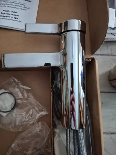 Moen Vichy Bathroom Faucet – Brand New! Modern single-handle design with a sleek chrome finish – per...