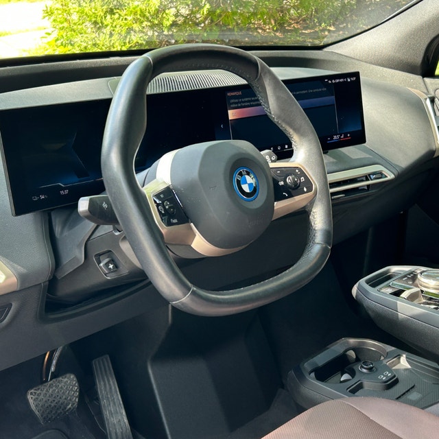 BMW IX xDRIVE50 2024 BLACK SAPPHIRE 12680 KM — photo 5