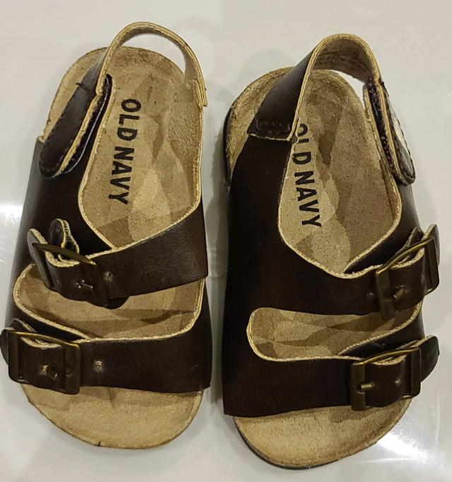 Faux-Leather Double-Buckle Sandals for Baby - Size 6 - 12 Months in Clothing - 6-9 Months in Mississauga / Peel Region