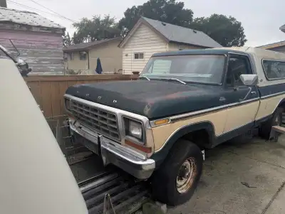 Get ready for a project with this classic 1979 Ford F-250 4x4, featuring a rugged exterior and vinta...