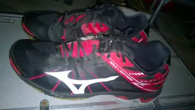 Mizuno Wave Lightning Z Size 13 US  indoor court shoes, View more