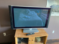 42 inch Hitachi TV 