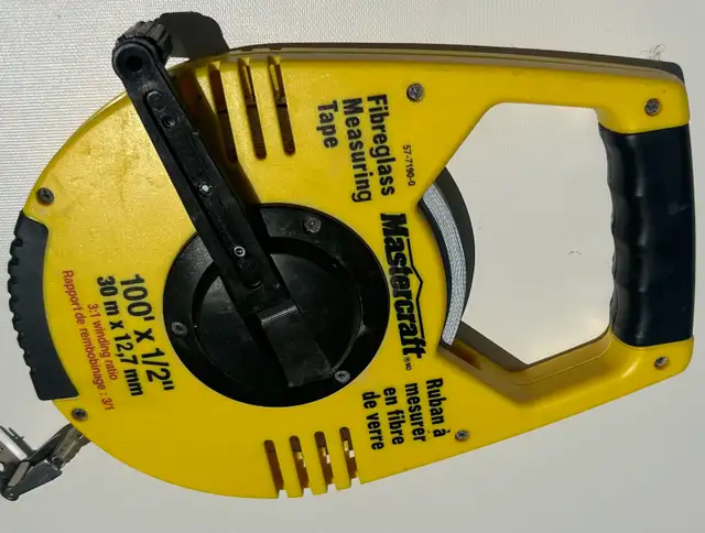Mastercraft 100' Fibreglass Measuring Tape – Contractor  Reel in Hand Tools in London - Image 3
