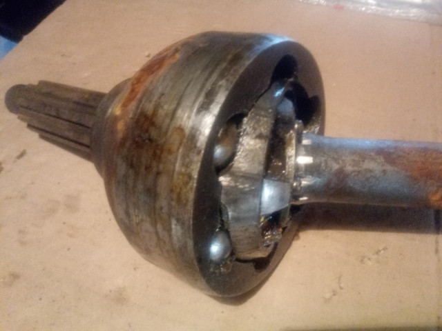 Forsale....Military Truck Axle in Other in New Glasgow