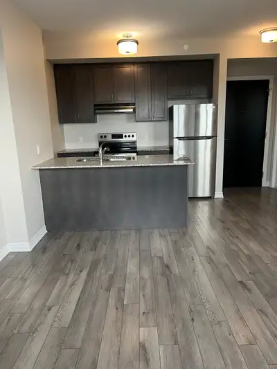 1  Bedroom + Den Condo Apartment for Rent