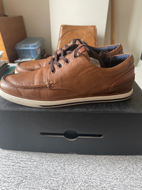 Mens casual brown lace shoe 