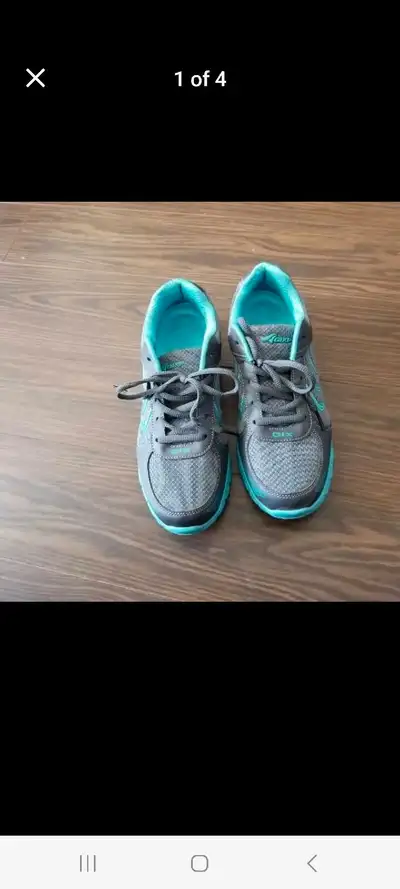 Qixing Sport Women's running shoes size 8W, View more