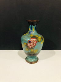 Antique Chinese cloisonné vase