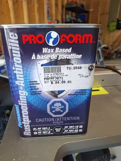 Wax base ruber guard 3.87 l or 1 us gallon