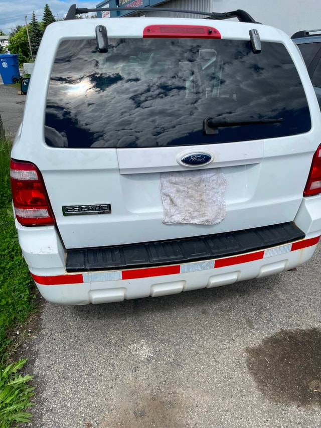 2010 Ford Escape XLT 3L, AWD — photo 2