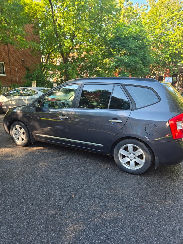 Kia rondo 2.4l 2008 165 000 km