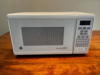 GE microwave with turntable 