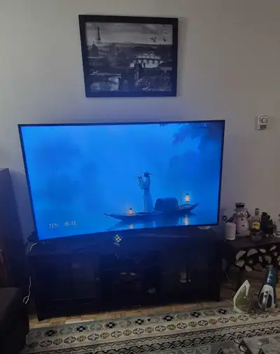 TV Samsung 65" Curved, View more