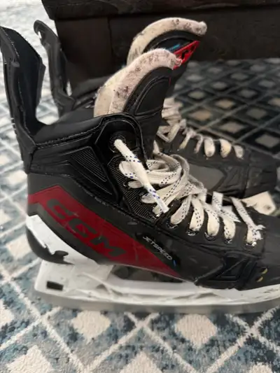 CCM JET SPEED HOCKEY SKATES - size 6.5, View more