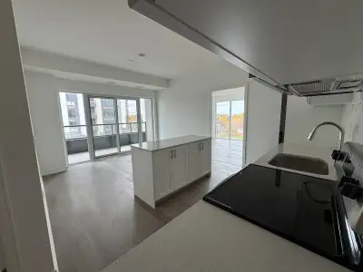 Newly Build Condo For Rent in Newmarket (2 bed + prkng + locker), View more