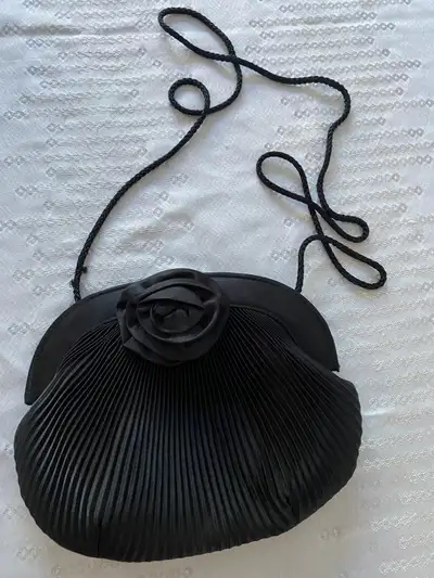 Black Ribbed Purse, View more