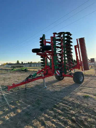 6 METER PULL TYPE DISC HYDRAULIC FOLD HEAVY DISC 2020 RUBBER PACKER ROLLER TWO ROWS OF 560 X TYPE C...