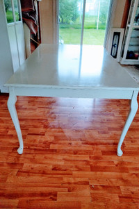 Custom Made Table for 6 with Queen Ann Legs