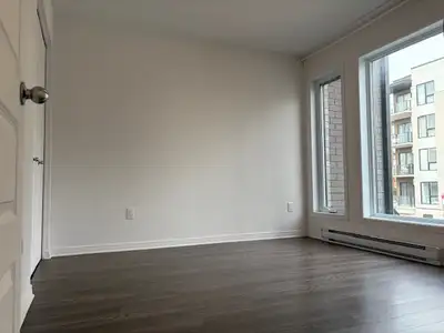 Condo 4 1/2 avec électros - 2 Bedroom with Applicances, View more