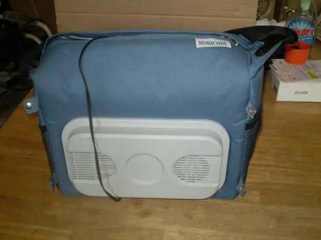 MOBICOOL SOFT-SIDED 24 QT 12 VOLT COOLER -USED- $40