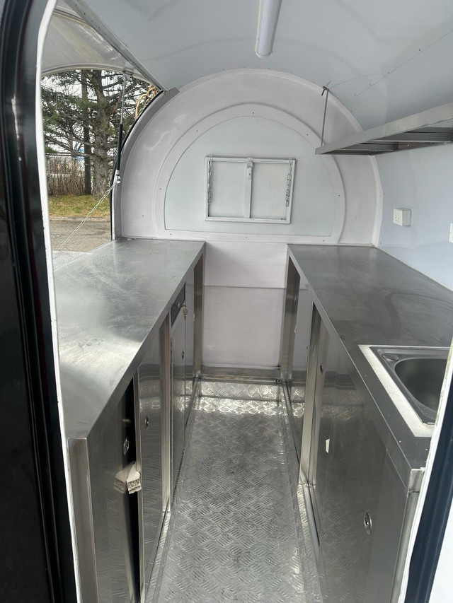 CAEL’s 7' Round Top Food Cart in Other in Regina - Image 4