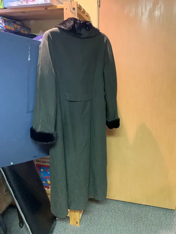 MANTEAU LONG KHAKI - UTEX DESIGN - GR. 12 FEMME in Women's - Tops & Outerwear in Laval / North Shore - Image 5