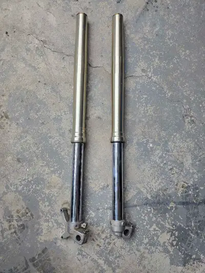 2002 Honda CR 250 OEM Front Shocks In good shape but will need new seals. $100 Pick up South Porcupi...