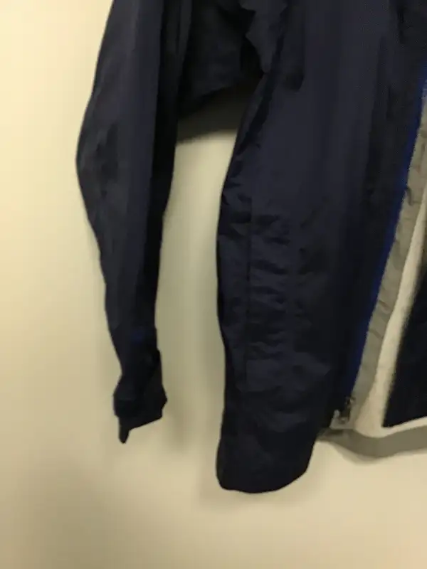 Manteau unisexe (coupe vent) in Kids & Youth in Longueuil / South Shore - Image 10