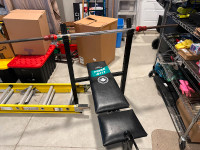 York Weight Bench & 6ft Barbell / Clips