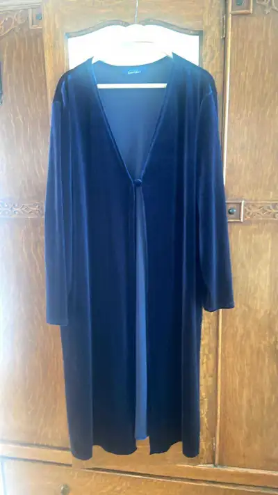 Cobalt Blue Women’s Plus size 1X  velvet duster, View more