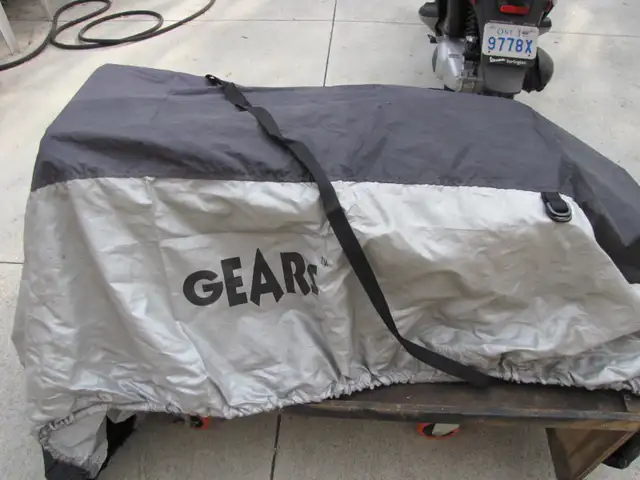GEARS Motorcycles Cover in Motorcycle Parts & Accessories in Hamilton - Image 9