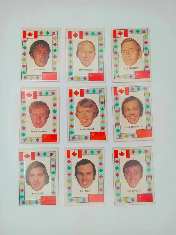 Team Canada 72 complete set of hockey cards in Arts & Collectibles in City of Montréal - Image 2
