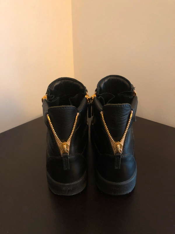 Giuseppe Zanotti Men's Kriss Leather Sneakers, Size 44 EU in Men's Shoes in City of Toronto - Image 2