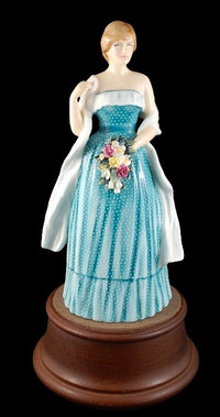 Royal Doulton Lady Diana Spencer HN 2885 Limited Edition Figure