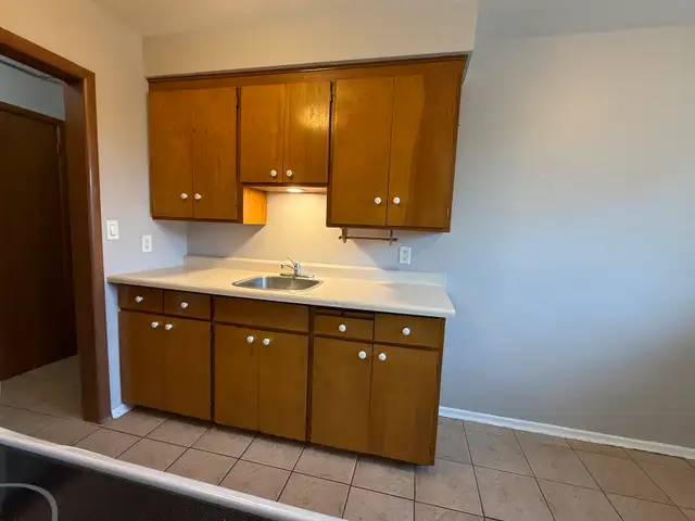 2 bedroom apartment all inclusive  in Long Term Rentals in Woodstock - Image 4