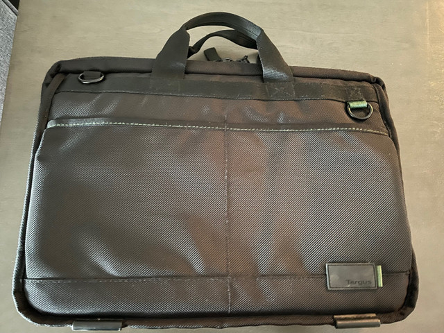 Laptop bag targus company negotiable  dans Accessoires pour portables  à Longueuil/Rive Sud