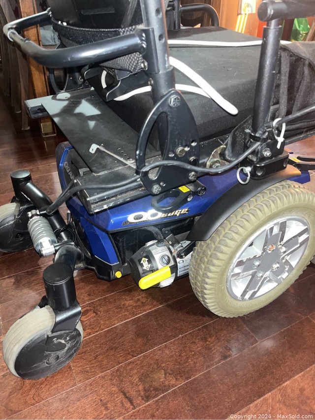 Power wheel chair  in Health & Special Needs in Kingston - Image 2
