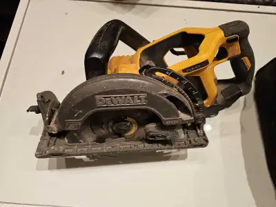 LIKE NEW - DEWALT Skilsaw Circular Saw 60V MAX FLEXVOLT, View more