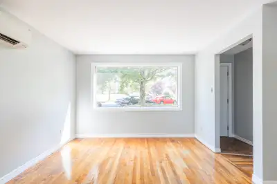 3bd flat - West End on bus routes 4 and 90